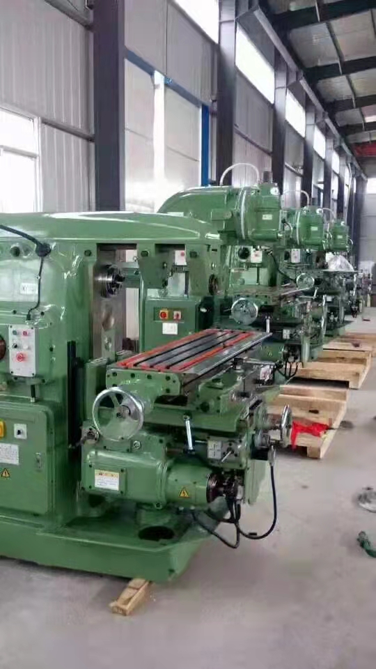 horizontal milling machine